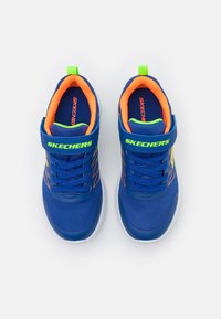 Skechers MICROSPEC - Joggesko - blue/orange/lime
