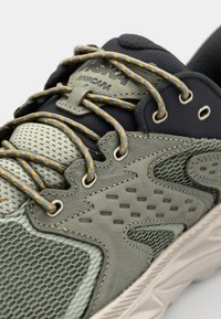 Thumbnail Image 4