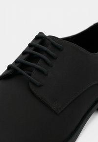 Pier One Derbies - black