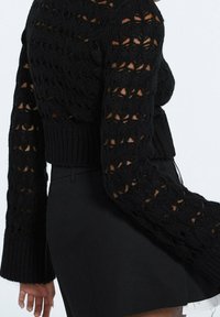 Stradivarius Jersey de punto - black