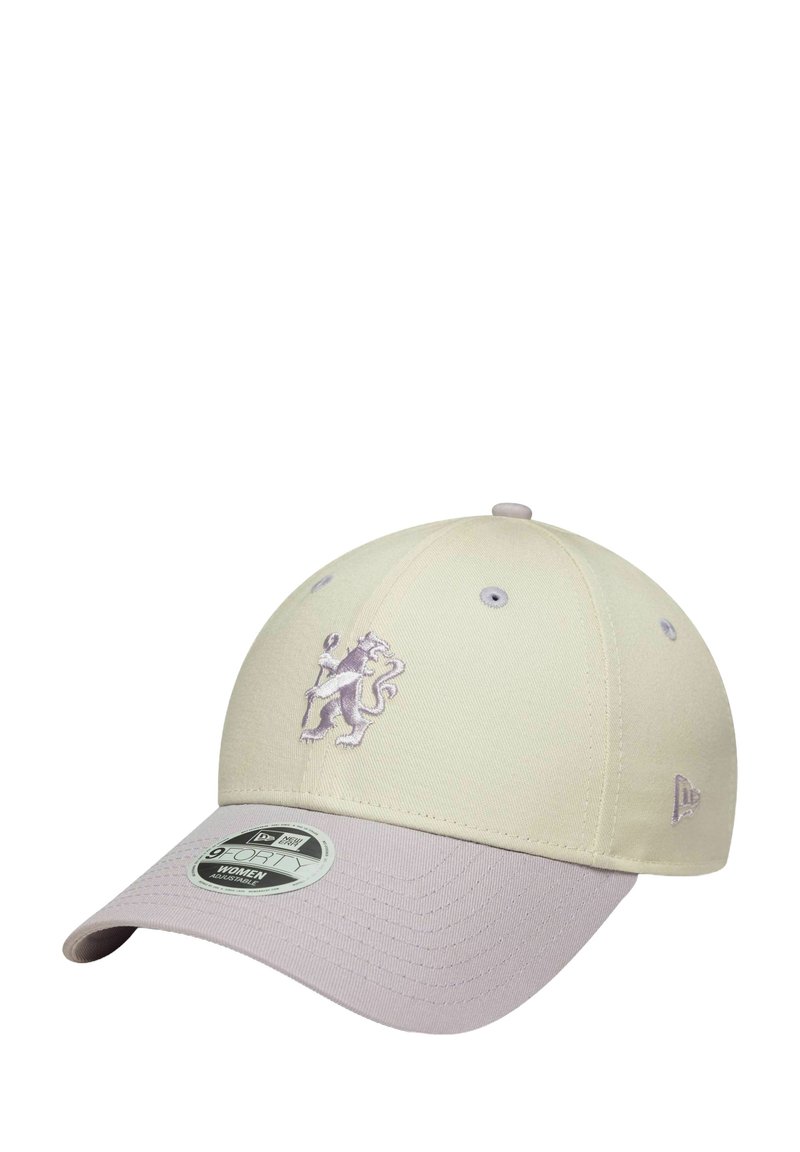 Cremefarbene Baseballmütze mit einem helllila Schild, ausgestattet mit einem gestickten Löwenlogo auf der Vorderseite und einem gebogenen Schirm. New Era-Branding an der Seite.