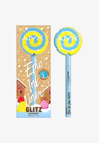 L'eyeliner NYX Epic Ink nella tonalità Glitz presenta un applicatore azzurro chiaro con un cappuccio rotondo giallo. La confezione ha uno sfondo dorato glitterato e colori festivi.