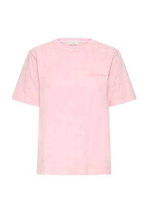 Lyserød kortærmet bomulds T-shirt med rund hals og lille "IMPERFECTION" tekst trykt på venstre bryst.