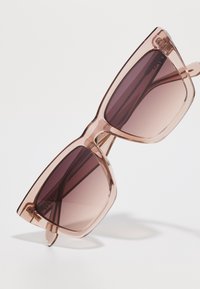 QUAY AUSTRALIA CALL THE SHOTS - Occhiali da sole - brown