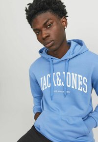 Jack & Jones JOSH MIT TUNNELZUG, KÄNGURUTASCHE UND LABEL-PRINT - Hoodie - pacific coast