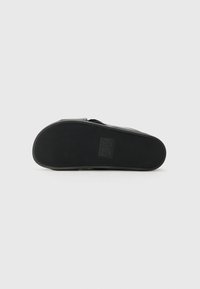 Thumbnail Image 5