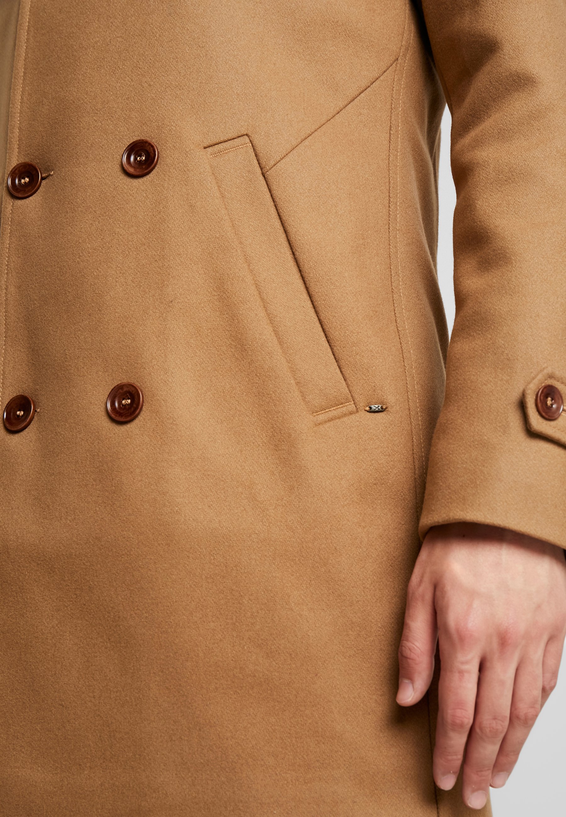 Bertoni MALMÖ Kåpe frakk camelbeige Zalando.no Bertoni MALMÖ Kåpe frakk camelbeige Zalando.no