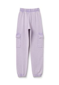 Lichtpaarse cargobroek met een elastieken tailleband, taps toelopende boorden en twee zijzakken. Zachte textuur en casual ontwerp voor comfort.
