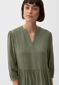 s.Oliver VOLANT - Sukienka letnia