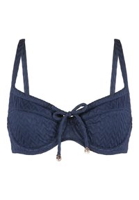Top del bikini blu navy con un motivo a zigzag testurizzato, spalline regolabili e chiusura anteriore con fiocco e dettagli decorativi in metallo.