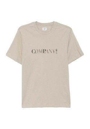 T-shirt beige in cotone a manica corta con la scritta "COMPANY" e una piccola figura in piedi stampata al centro davanti.