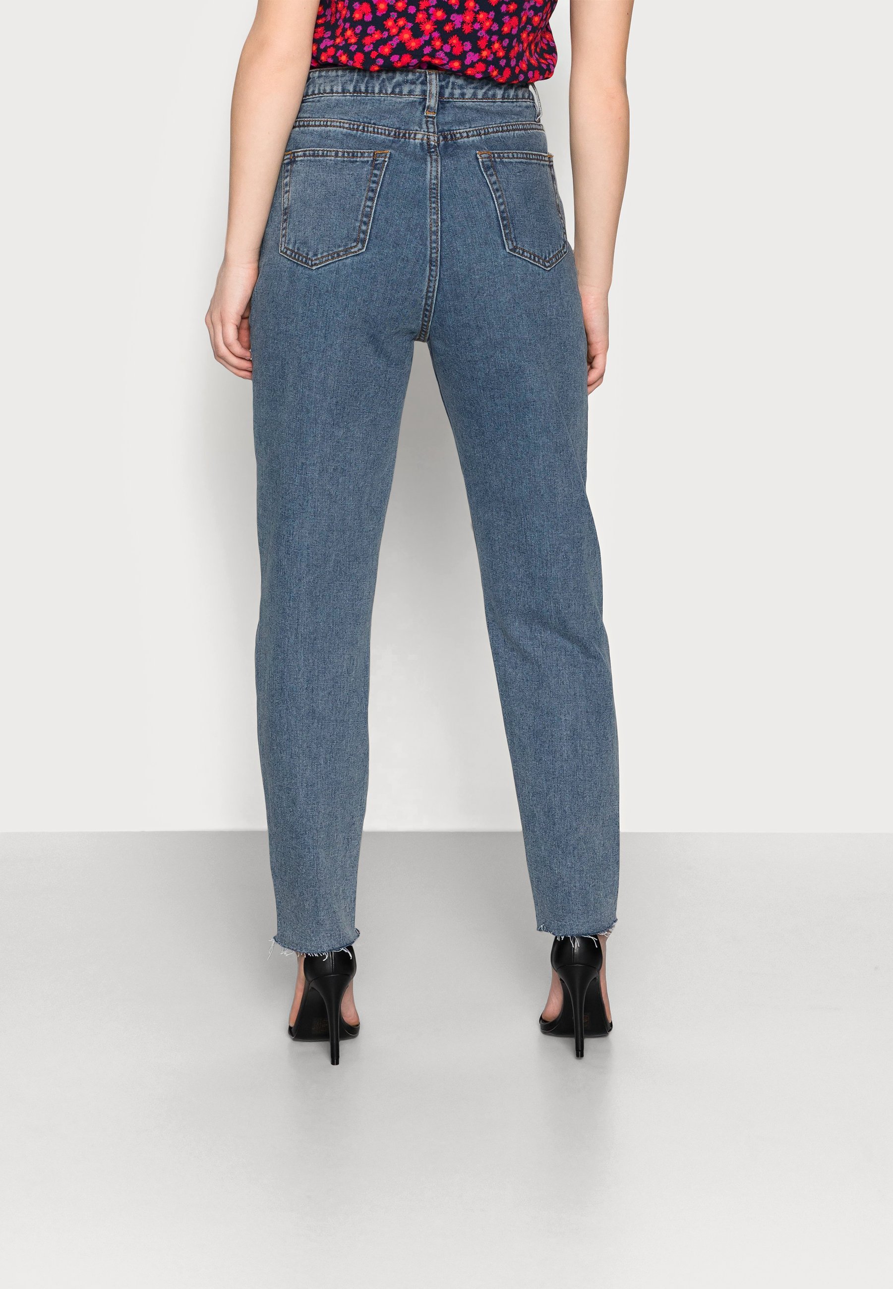 Women WASHED SINGLE THIGH RIOT - Jeans Tapered Fit Women WASHED SINGLE THIGH RIOT - Jeans Tapered Fit