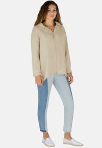 Normani Hemdbluse - beige