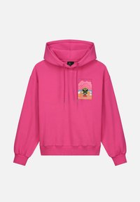 Roze hoodie met een trekkoordcapuchon en geribbelde boorden. Heeft een kleine grafische patch met gestileerde elementen en kleurverlopen aan de voorkant.
