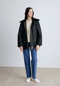 Thumbnail Image 2