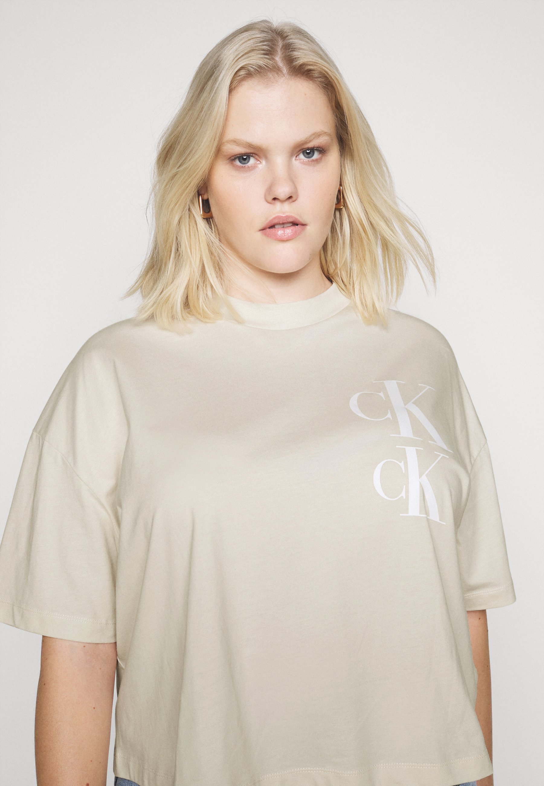 soft oversized tee