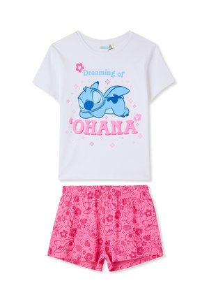 Top bianco a maniche corte con Stitch blu che dorme e la scritta "Sognando 'Ohana", abbinato a pantaloncini rosa con stampa integrale di Stitch e fiori.