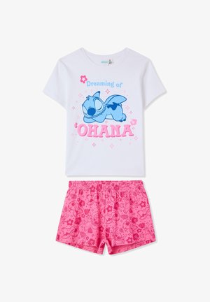 Top bianco a maniche corte con Stitch blu che dorme e la scritta "Sognando 'Ohana", abbinato a pantaloncini rosa con stampa integrale di Stitch e fiori.
