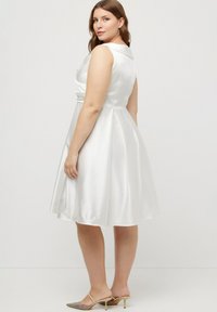 Ulla Popken Koktejlové šaty / šaty na párty - off white