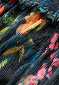 Next TALL FIT - Dienas kleita - navy blue floral
