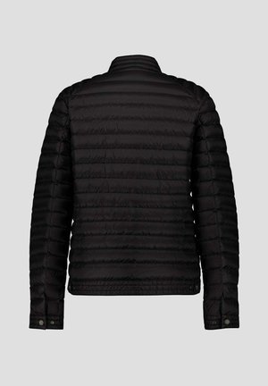 Chaqueta acolchada negra con diseño acolchado, cuello alto y mangas largas. Presenta cierres a presión en los puños y una textura lisa y mate.