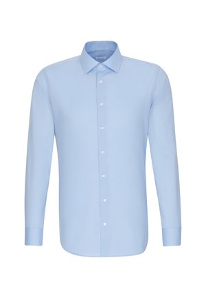 Chemise habillée pour hommes à manches longues de couleur bleu clair avec un col classique et des boutons blancs sur le devant.