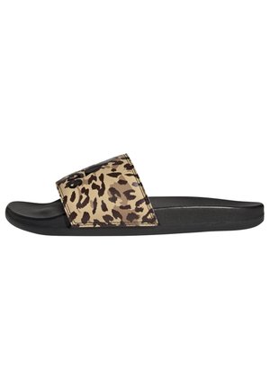 Läderslippers med leopardmönster och bred rem, svart gummisula och strukturerad fotbädd för bra grepp. Lättviktsdesign med öppen tå.