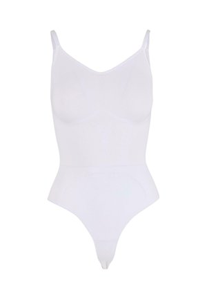 Witte bodysuit met dunne bandjes, naadloos ontwerp, zachte textuur en een v-hals. Heeft een hoge beenuitsnijding en een string achterkant.