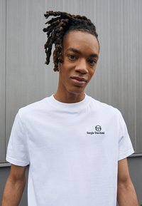 Sergio Tacchini FELTON TEE - T-shirt básica - white