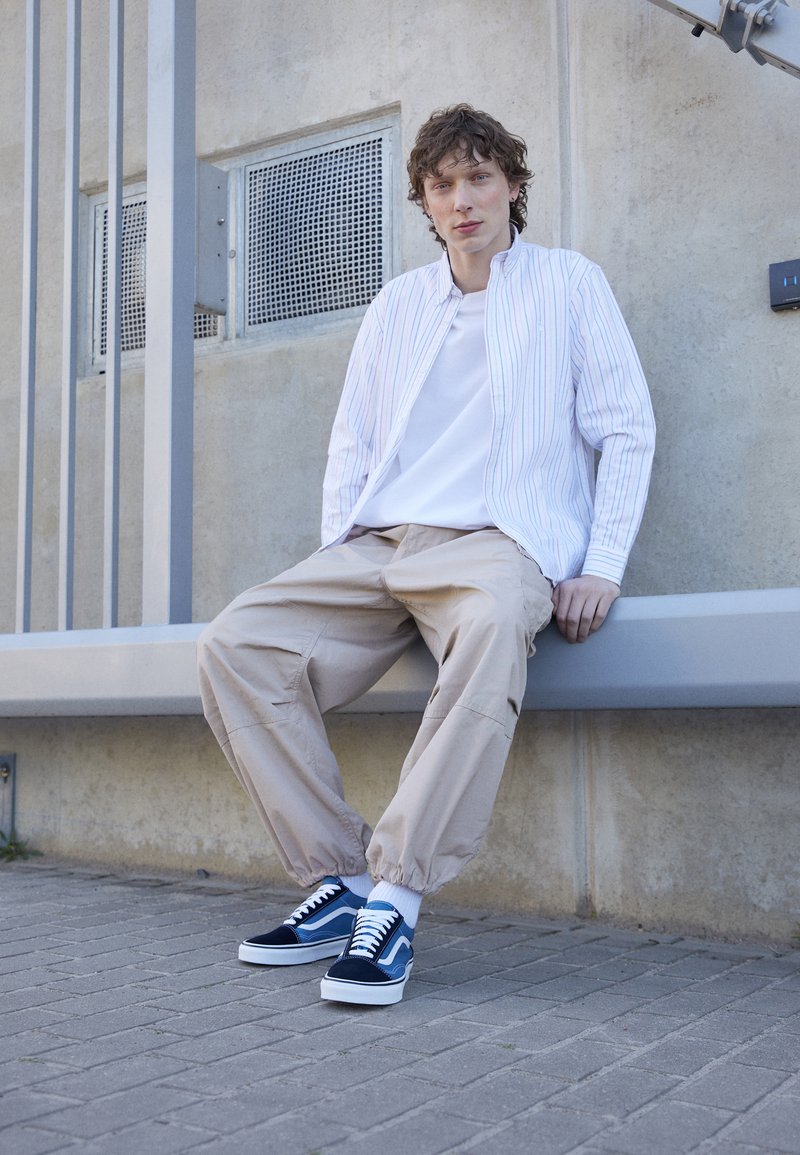 Outfit Tenis Vans Old Skool Navy Dress Blue Vans Old Skool Navy