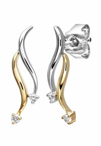 Auksiniai ir sidabriniai suktiniai auskarai su kubiniais cirkonio akcentais; elegantiškas, pailgas dizainas su poliruotu paviršiumi. Metaliniai komponentai yra blizgūs.