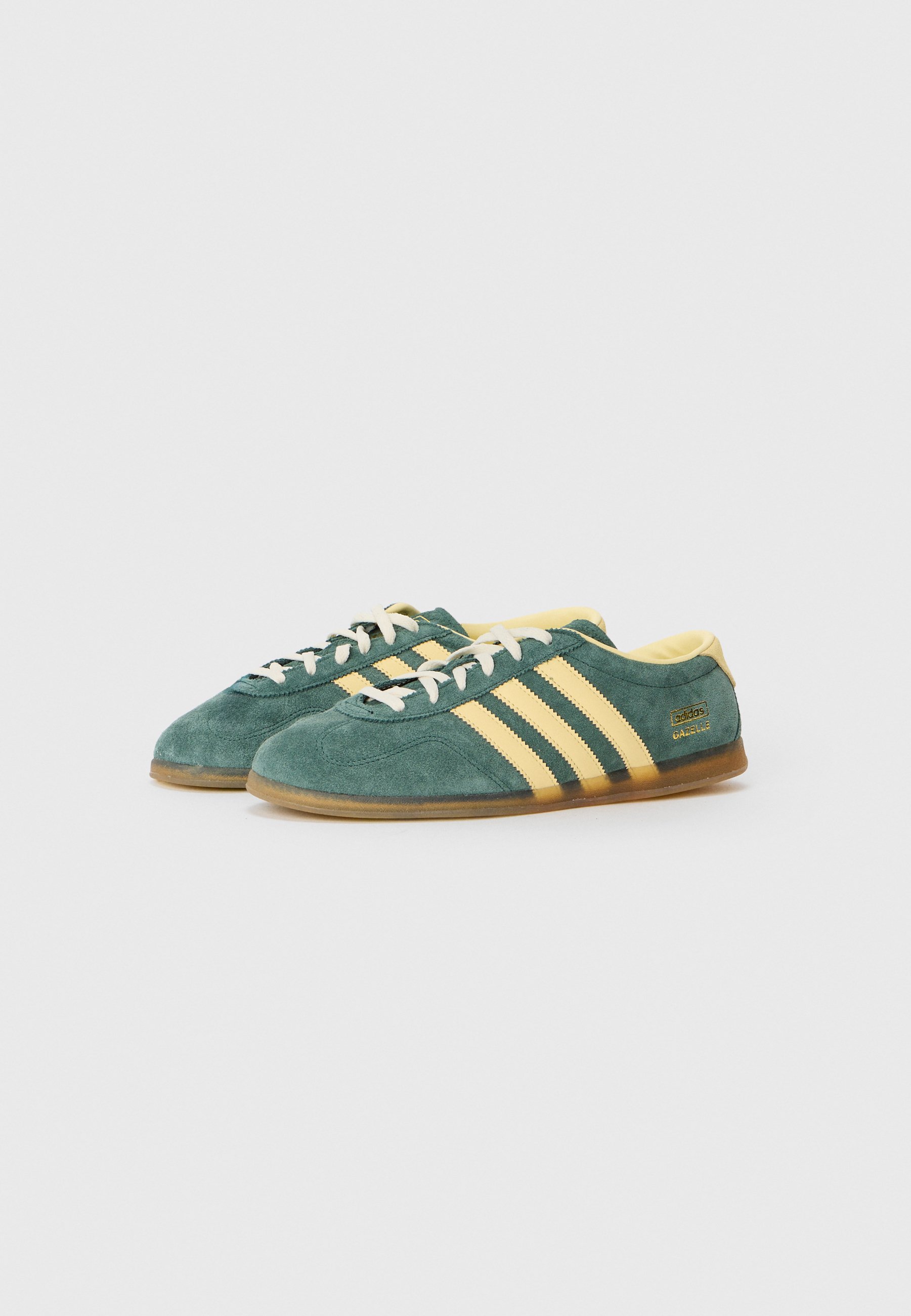 adidas Originals GAZELLE LO PRO - Sneakers low - mineral green