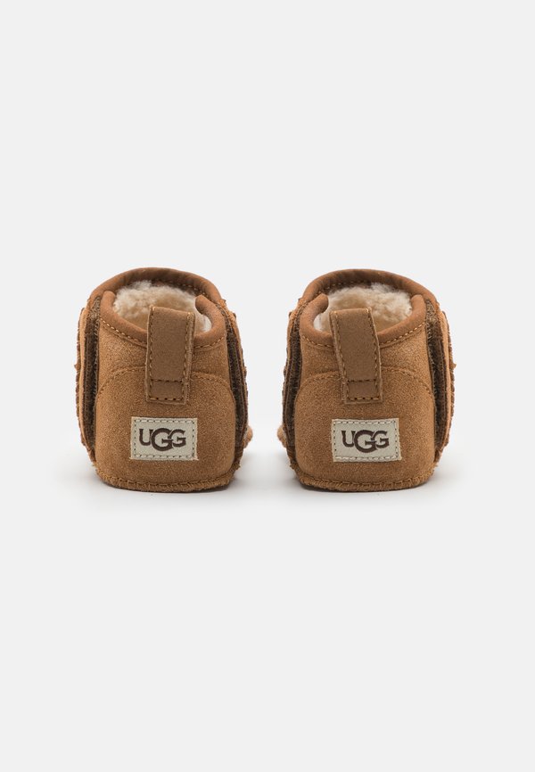 BABY CLASSIC ULTRA MINI UNISEX – Krabbelschuh – chestnut