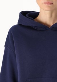 Gina Tricot Petite BASIC ORIGINAL HOODIE - Sweatshirt - dark blue