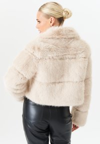 GINI LONDON Winter jacket - beige