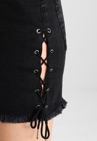 Urban Classics LACE UP SKIRT - Farmerszoknya - black washed