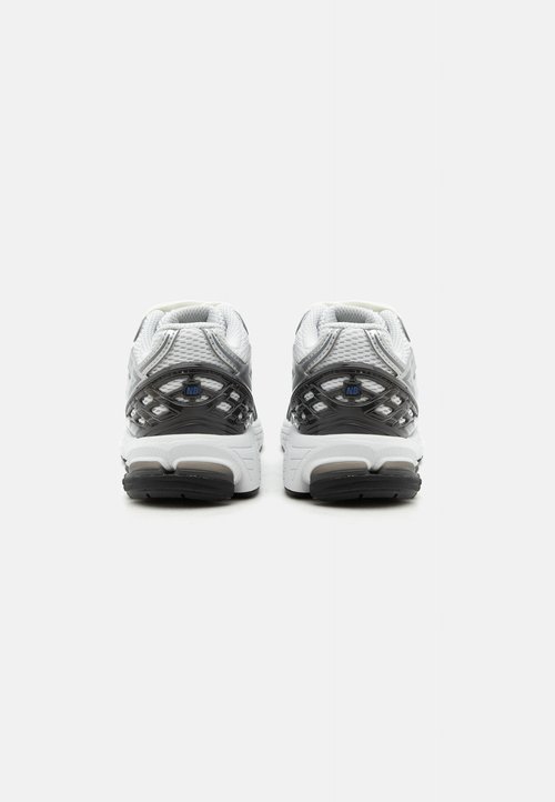New Balance Zapatilla Casual de Niños 1906 Lace Gris / Blanco — foto 3