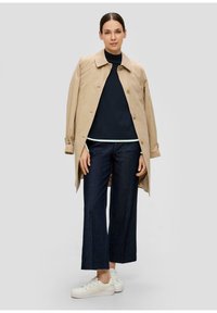 s.Oliver BLACK LABEL MIT STEHKRAGEN - Strickpullover - navy