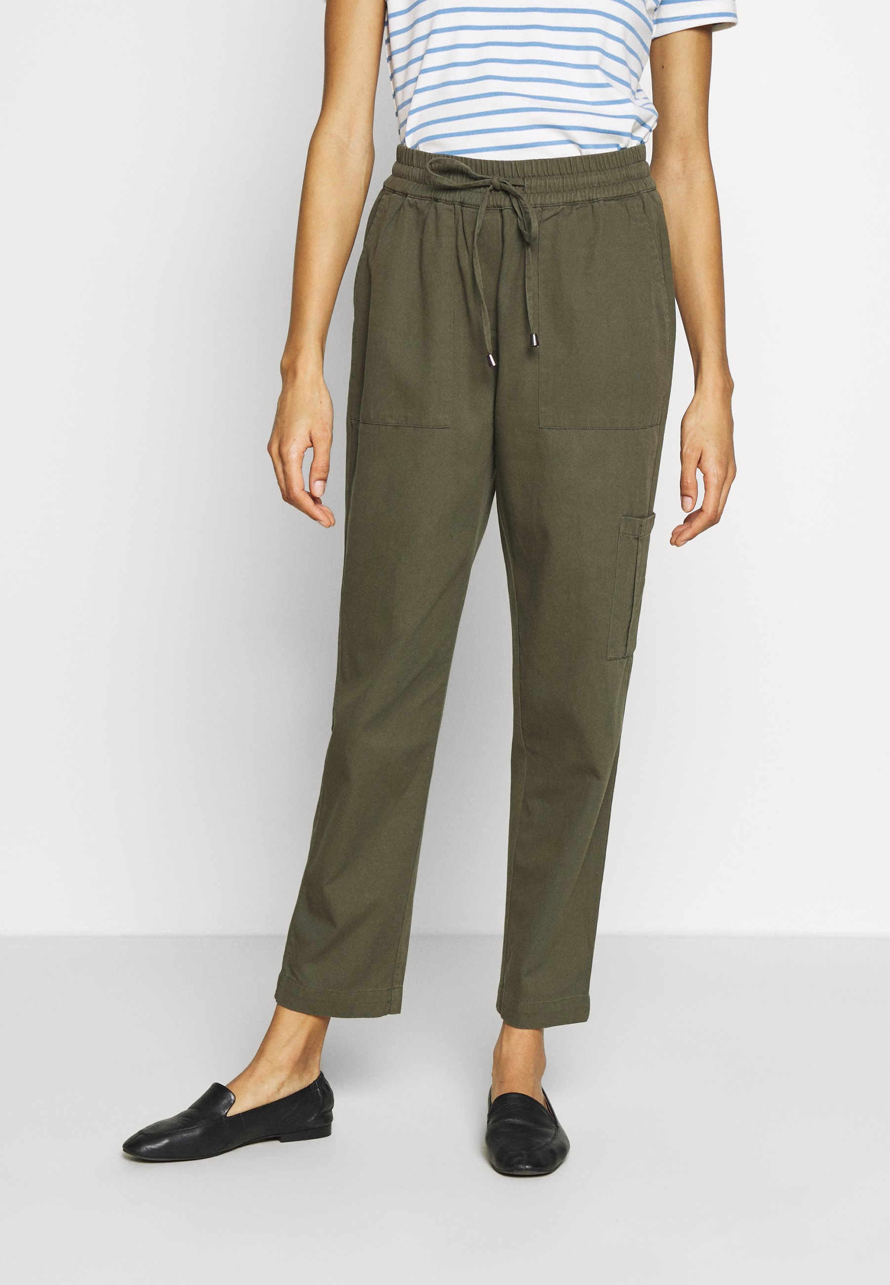 Kaffe KAPOCKY PANTS Bukse grape leaf Zalando.no Kaffe KAPOCKY PANTS - Bukse - black deep