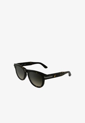 Czarne prostokątne okulary przeciwsłoneczne z wzorem żółwia, z ciemnymi soczewkami gradientowymi i cienkimi zausznikami skierowanymi na zewnątrz na białym tle.