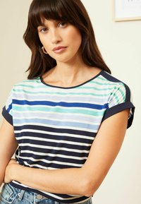 Love & Roses REGULAR FIT CREW NECK - Potiskana majica - blue ombre stripe