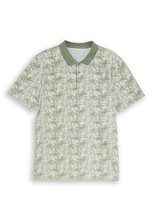 Poloshirt met korte mouwen en een groen palmbomenpatroon op witte achtergrond met een effen groene kraag en een drieknopenlijst.