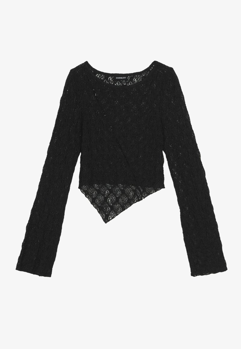 Svart spets långärmad topp med en kortad framsida, som har ett strukturerat blommönster och en asymmetrisk nederkant.