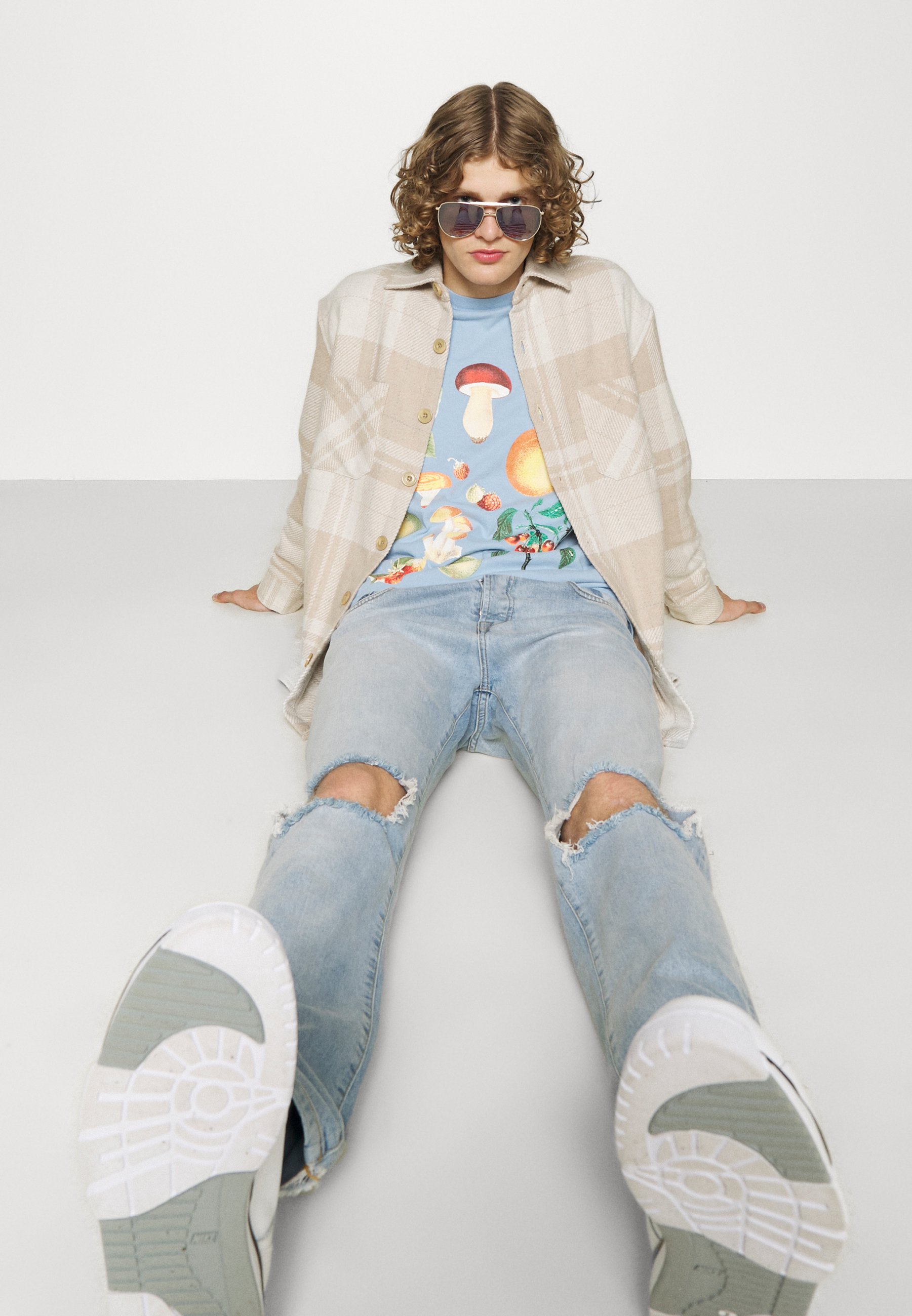 Pegador PURRAL DISTRESSED ANKLE - Straight leg jeans - light  blue/light-blue denim - Zalando.co.uk