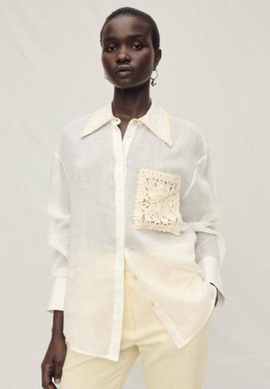 Mango EMBRO - Hemdbluse - off white