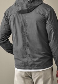 Next Jas - grey