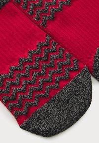 adidas Performance LIVERPOOL FC 25/26 HOME SOCKS - Fodboldstrømper - strawberry red