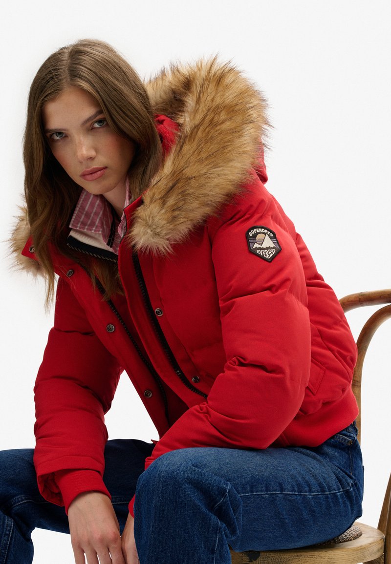Doudoune Femme Superdry Doudoune Capuche Fourrure Rouge Superdry