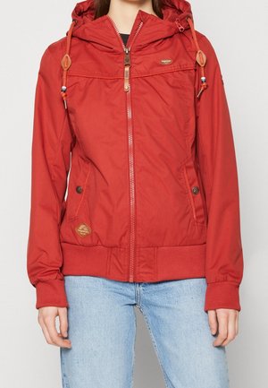 Kurtka przeciwdeszczowa