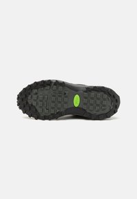 Lacoste AUDYSSOR TRAIL 224 - Αθλητικά παπούτσια - dark grey/black